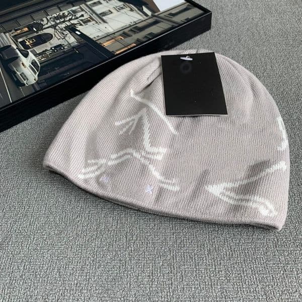 Beanie/Skull Caps Classics Winter Beanie Women Fashion Winter Solid Hat Beanie Women Men Travel Skiing Knitted Hat