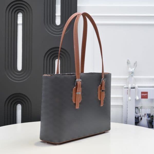 Designer Tote Bag Fashion Shoulder bag luxurys handbags High Quality crossbody for woman leather mini purses hobo messenger bag classics wallet laptop beach bag