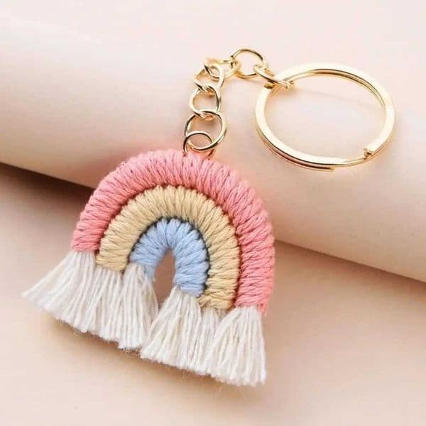 Fashionable tricolor rainbow keychain beautiful and exquisite pendant knitted rainbow keychain cute handmade womens keychain X250318