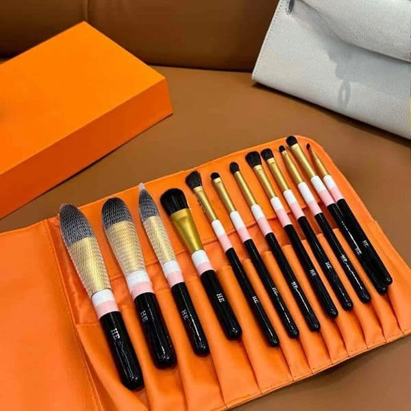 Designer Makeup Brushes Wool Loose Powder Correcting BrushBlush Foundation Brush Complete Gift Set