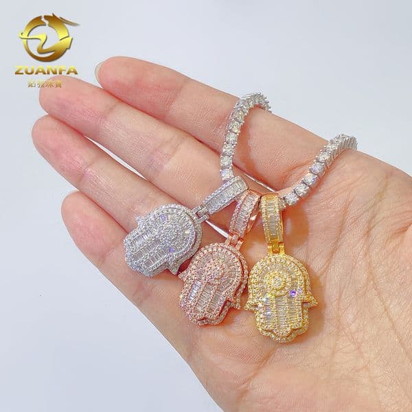 925 3 New silver inlaid moissanit diamond palm pendant hip-hop jewelry worn through a single stone necklace