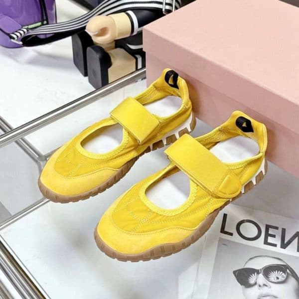 Designer women's ballet shoes, fashionable and casual genuine leather Velcro, Mary Jane shoes, sweet college style training shoes, flat sole shoes 35-41 with box