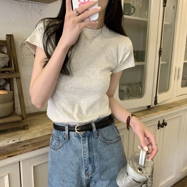 2026 New Spicy Girl Shoulder Short Sleeve T shirt Summer Designer Women s Slim Basic Bottom Top Trendy Short Sleeve