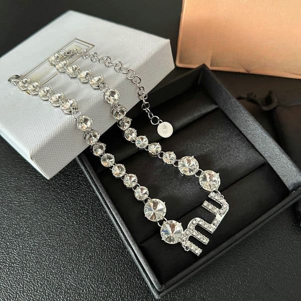 Designer Necklace for Women Necklace Brand Pendant Necklaces Chokers Chain Luxury Jewelry Accessories