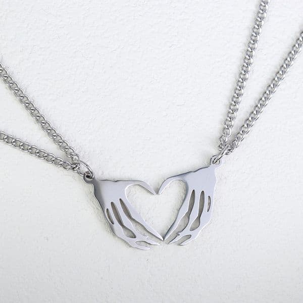 Star Union Punk Dark Style Titanium Pendant Skeleton Hand Love Splicing Couple Necklace Stainless Steel Clavicle Chain Set