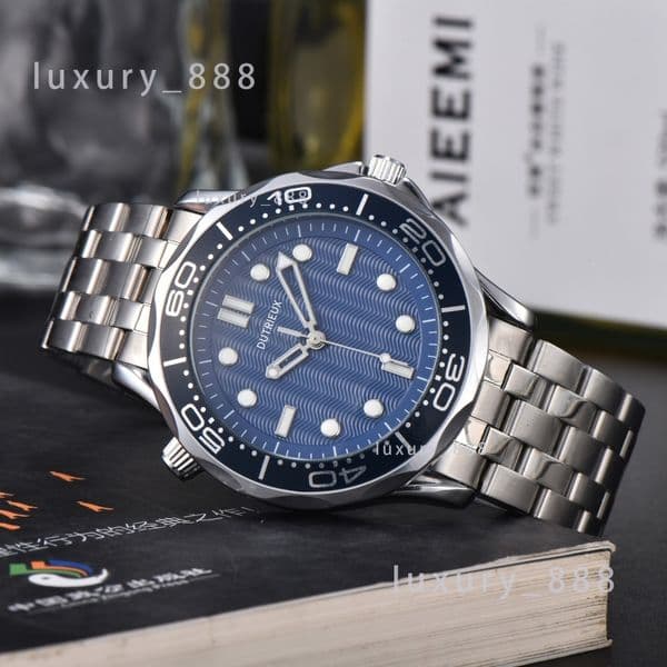 New Arrival 2025 Luxury Watches for Men Quartz Wristwatch Rubber Strap Automatic Date Daily Waterproof Business Sport Male Clocks for Gift Wholesale Automatic Date