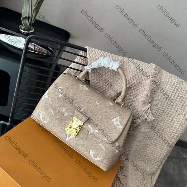 Designer Bags Luxury Fashion Tote Bag 2025 Straight new genuine leather favorite cloud bag buckle handbag colorful trendy shoulder bag womens diagonal cross bags