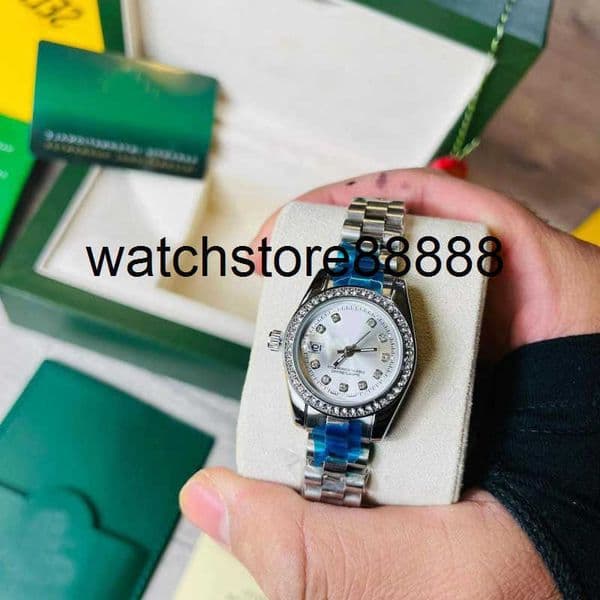 Original 1to1 Brand Hot selling Lao Family Same Style Diary Fashion Womens Steel Belt Watch High end Brand Calendar Room Gold Watch