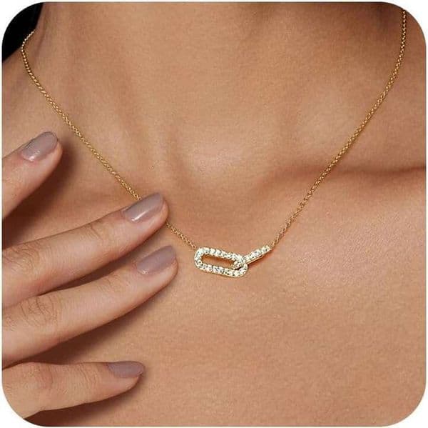 Ladies' pendant exquisite gold-plated paper clip cute open oval simple gold necklace, jewelry gift, fashionable women