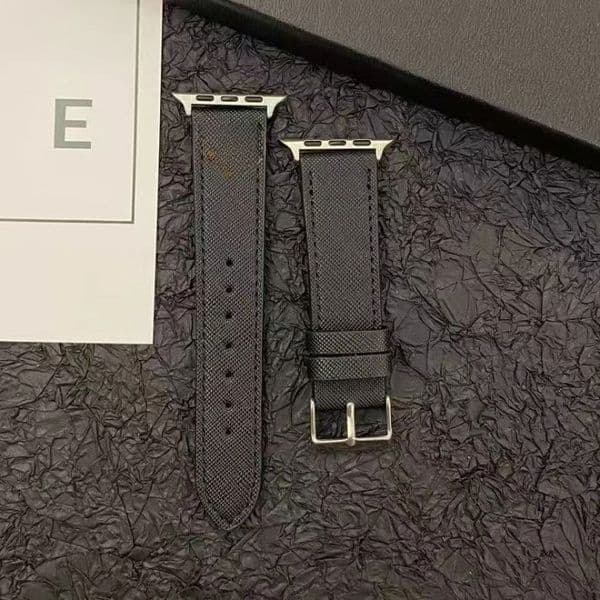 Luxury Designer Watchbands Strap For Apple Watch Band 42 38 40 41 44 45 49 mm iwatch 8 7 6 5 4 3 2 Bands For Man Woman Black Leather Letter Print Straps