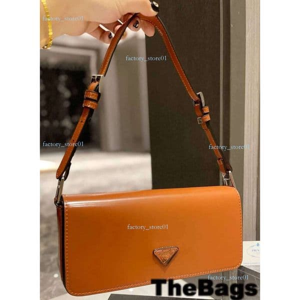 Designer Bag Luxury Shoulder Bag Designer Women's Shoulder Crossbody Baguette Bags Classic High-Texture Retro Fashion 2025 Leather Messenger Campus