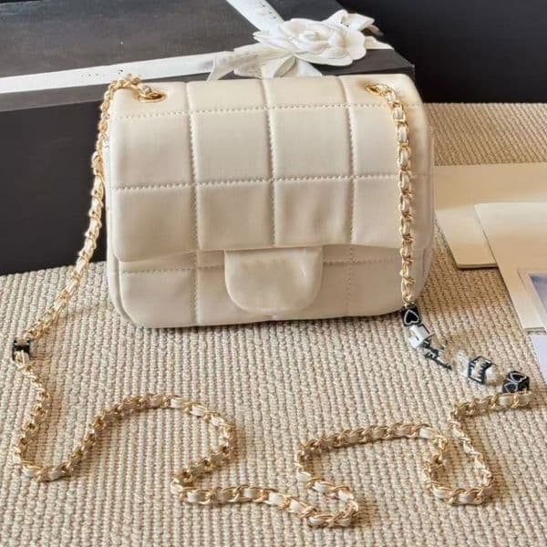 2025 Women's Designer Fashion Light Luxury Trendy Small Square Bag Single Shoulder Chain Crossbody Bag Women's Wallet Phone Bags