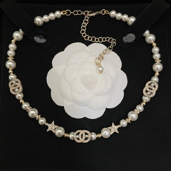 Designer Letter Pendants Pearl Necklaces Choker Womens Wedding Gift Gold Necklace Chains Jewelry