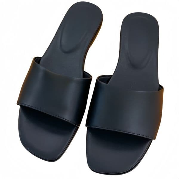 Fashion Slippers Designer Classic Jelly Sandals Ladies Flat Flip Flop Rubber Men Metal Buckle Beach Shoes Outdoor High Heels Soft Sole