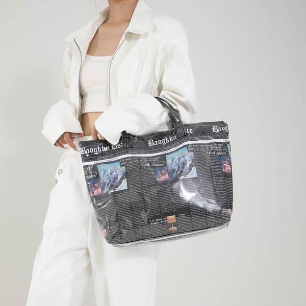 New Women's Large Handbag With Free Shipping Designer Bag Personalized Newspaper Bag Fashionable Printed Trendy Large Capacity Bucket Bag Shoulder Bag