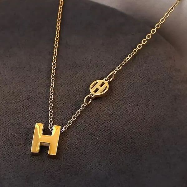 Designer Necklace Necklace for Women Letter Initial Necklaces Gold Chain Layered Luxury Jewlery Designer for Women Elegant Timeless Pendant Gift Sparkling