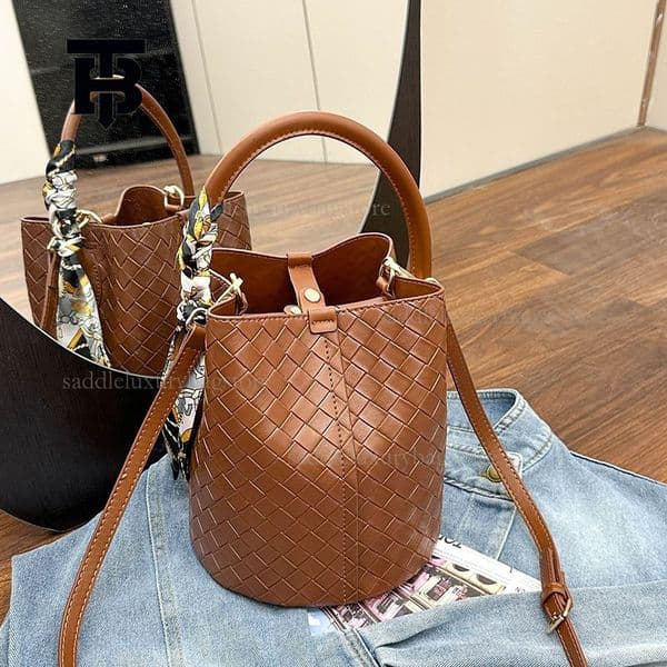 TB BHULAMTE Designer Luxury Woven Bucket Bag Fashionable New Large Capacity Black Casual Handbag Trendy Versatile Single Shoulder Shopping Bag Free Shipping