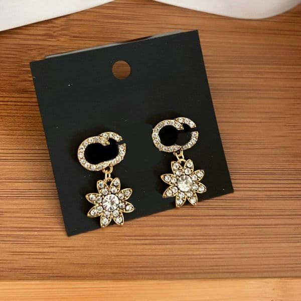 Designer Earrings Brand Letter Pearl Earrings For Women Vintage Luxury Earrings Women Rhinestone Wedding Party Jewerlry Accessories