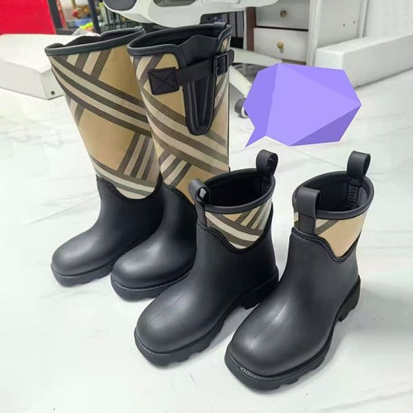 Designer Rain Boots Women Check Marsh Boots Rubber Rainboots Black Plaid High Boots Wellington Boot Ankle Booties Knight Boots Shoes 1004