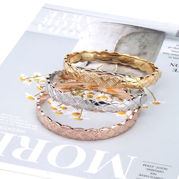 Creative Small Fragrance Diamond Bracelet Micro Inlaid Zircon Versatile Women's Bracelet Simple Internet Celebrity Same Style Jewelry