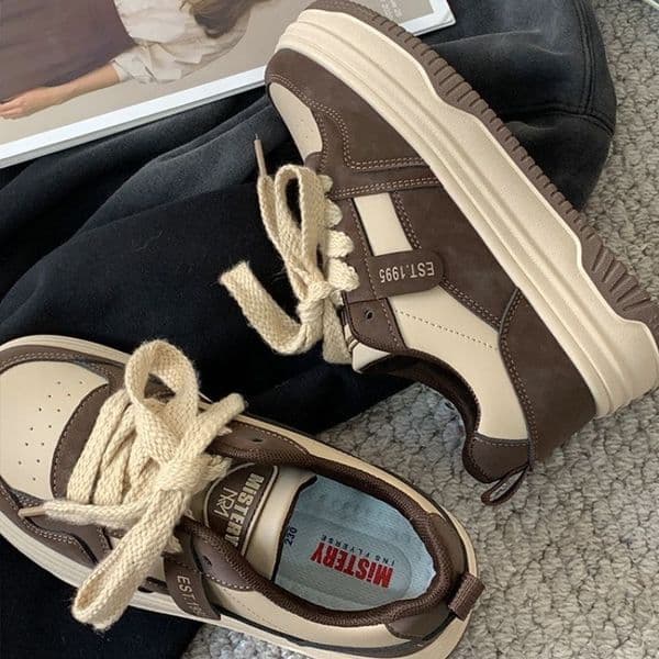 2026 new model Free shipping designer s thick soled board shoes are popular for women in spring with versatile casual sports and Hong Kong style retro