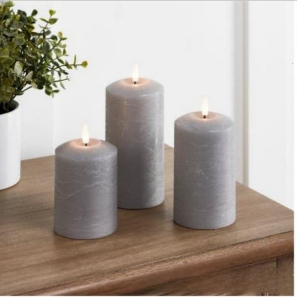 Customized analog swinging remote-controlled electronic timer with LED candlelight function