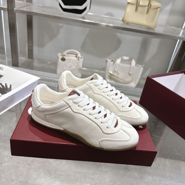 2025 style retro slim soled women's training shoes, leather lace up designer, casual sports shoes, couple style