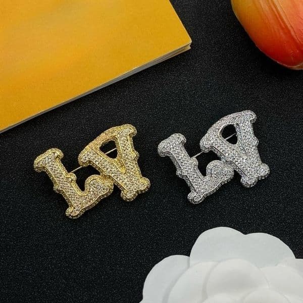 Hip-Hop Rock Style Men's Brooches Luxurious Full-Diamond Brand Brooches 18k Gold Silver Plated High-Quality Brooches Pins Suit Brooches Pins Couple Gifts
