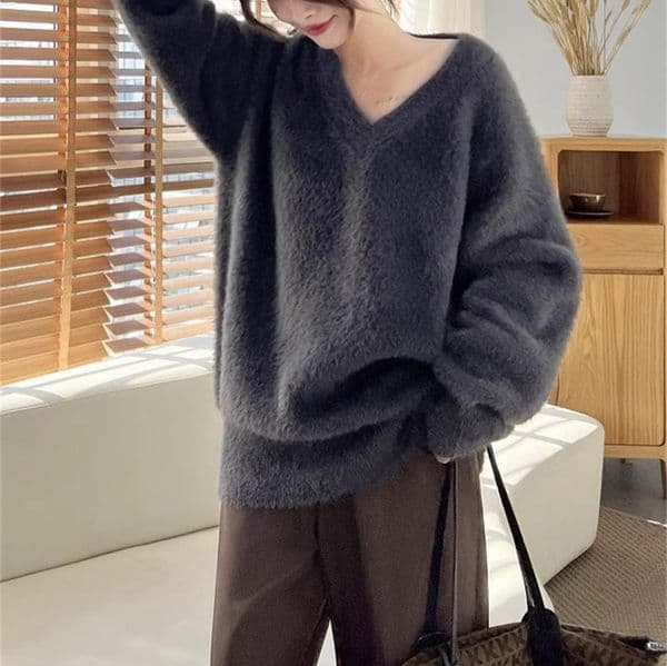 M12183 Loose and comfortable, soft knit sweater top