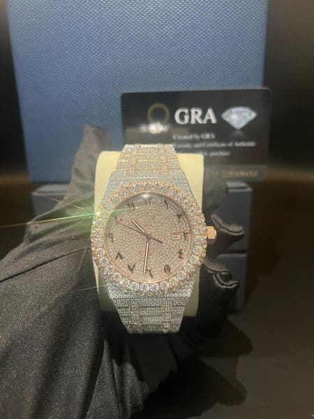 Elegant Fully-Automatic Diamond-Like Moissanite Bezel Decorated Timepiece - Unisex Fashion Accessory with Quick Shipping Through detection