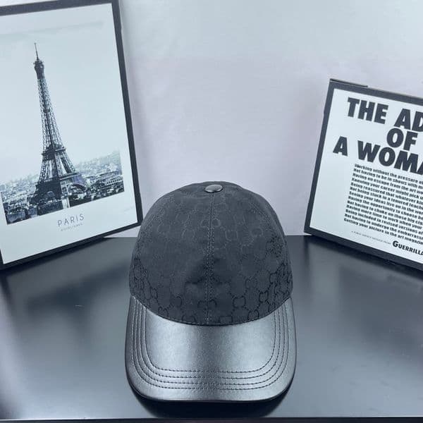 Chic Brand Designer Accessories: Stylish Male/Female Cap Collection Featuring Handcrafted Detailing