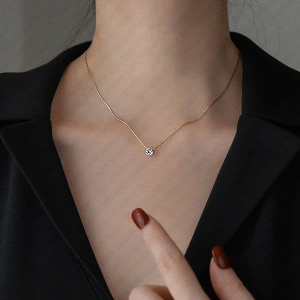 Designer Necklace Necklace for Women Gold Necklaces Diamond Chain Luxury Jewlery Designer for Women Elegant Timeless Sparkling Pendant Gift Premium Exclusive