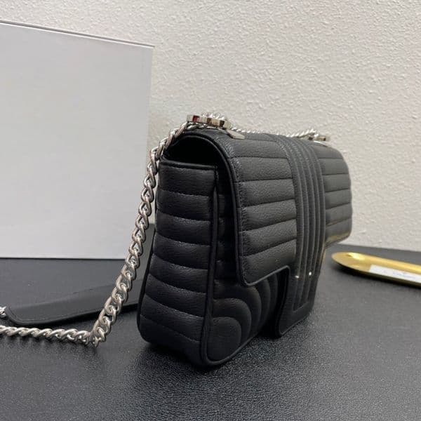 P1021 Multi-Purpose Organizing Pouch - Convenient Carrying Solution Ideal for Daily Commute
