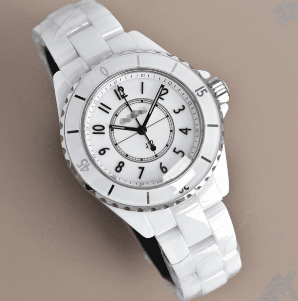 C Luxury designer womens watch C brand Black Gold Sugar Cube Small Fragrance Style Women's Watch 2025 New Light Luxury Niche Retro Wristwatch for Girls 447