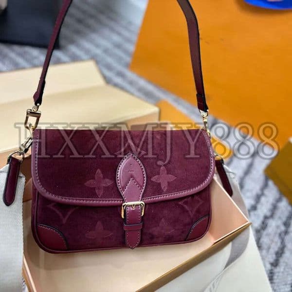 25Fw Suede Nap Travel Bag Flower Women Luxurys Designers Bags Totes Handbag Diamante Purse Card Holder Pouch Laptop Messenger Bag 25Cm