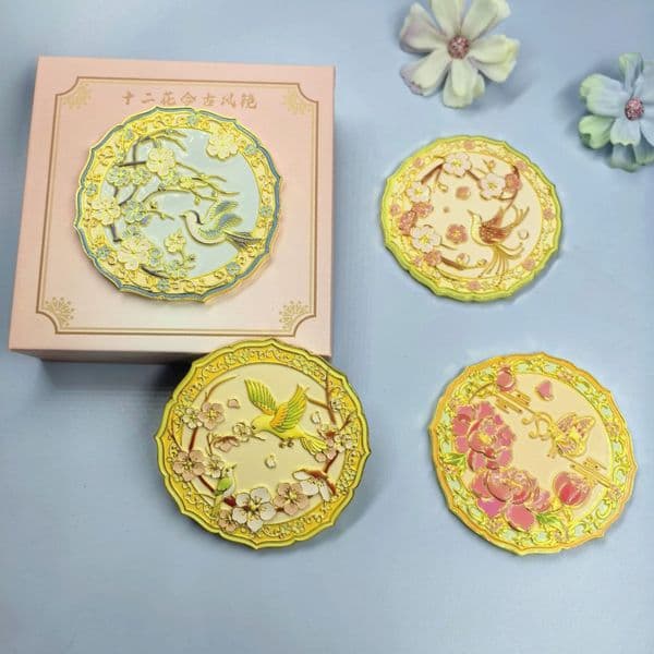 Bestseller Twelve Flower Orders Forbidden City Cultural and Creative Floral Bird Small New Chinese Style Portable Makeup Imperial Retro Mirror ddmyHappy