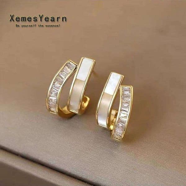 2025 New Design Shell Zircon Arc Metal Stud Earrings For Woman Korean Fashion Jewelry Party Student Girls Elegant Accessories