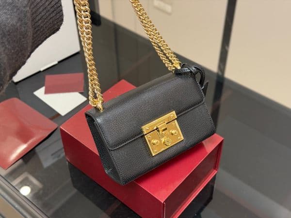 fashion designers hand bags 2025 Handbags purses Womens luxurys Shoulder Crossbody women Original Brand real genuine Leather top quality padlock