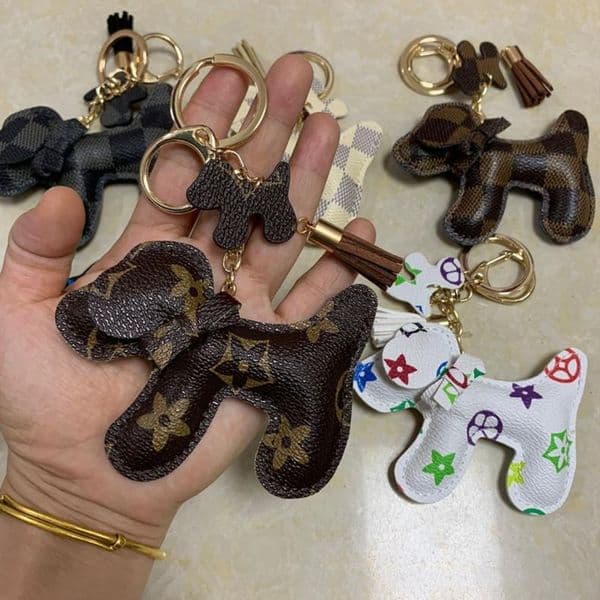 Keychains Lanyards Keychains Lanyards Luxury Bag Charms Key Chains PU Leather Schnauzer New Fashion Designer Keychain Accessories Animal Pendant Cartoon AA