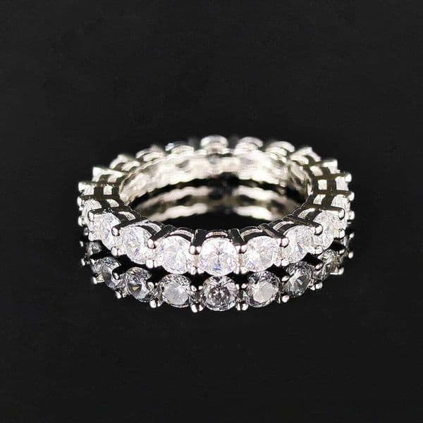 Exquisite Round Sparkling Synthetic Zircon Ring with Full Inlay Classic Versatile for Daily Banquets and Parties R4620bb