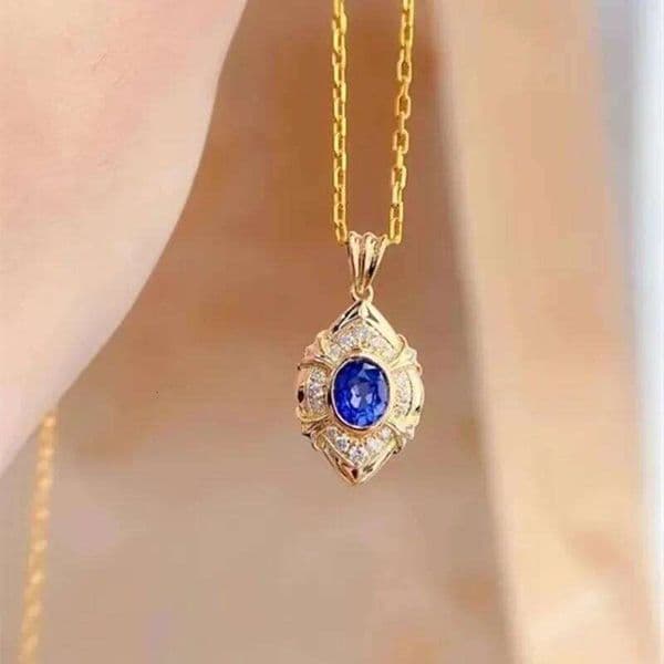 Huitan Gorgeous Gold Color Pendant Necklace Female Party Jewelry with Bright Oval CZ Stone Temperament Accessories for Wedding