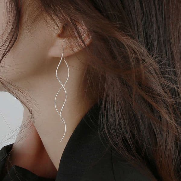 Color Wave Line Women Light Luxury Niche Design Sense Long Tassel Earrings Temperament Ear Drops Summer New Trend