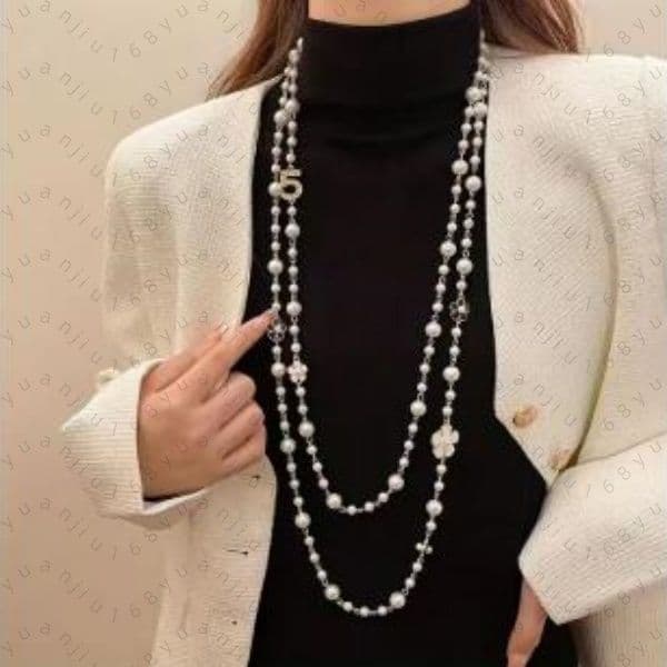 Baroque Pearl necklace Japanese and Korean style number 5 necklace Layered stacked long necklace Exaggerated handmade beaded flower necklace