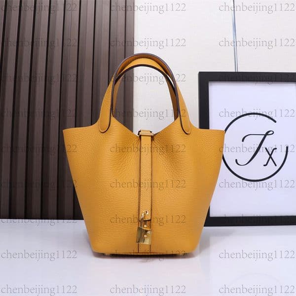 99A Top designer, top-quality natural 100% genuine leather, carefully assembled with top-quality pure steel hardware, single-shoulder bag, crossbody bag, handbag