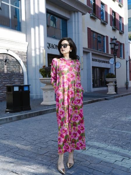 HZHJ original designer's floral world hooded dress looks slim, high-end and stylish