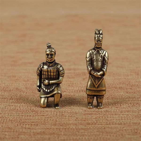 Vintage Brass Mini Terracotta Army Warrior Figurines Key Chain Pendant Ancient Chinese Soldier Officer Men Decorations Jewelry