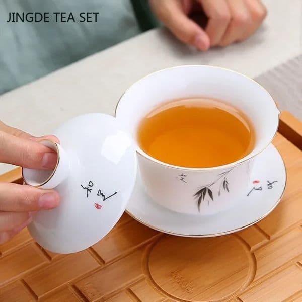 Jingdezhen Ceramic Gaiwan Tea Bowl White Porcelain Tea Maker with Cover Teacup Chinese Tea Set Supplies Household Drinkware