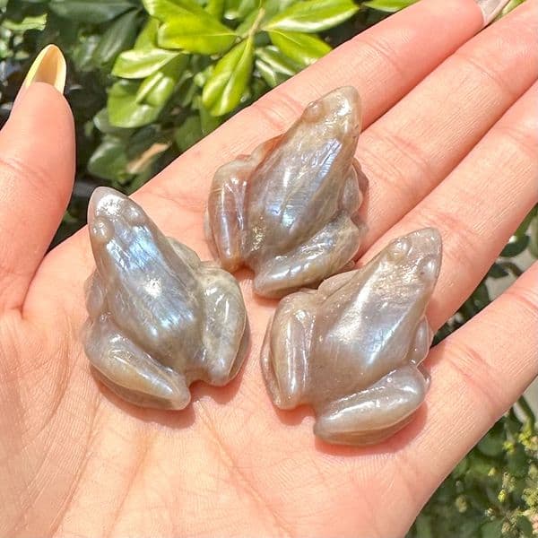 1PC Blue Moonstone Frog Natural Carving Flash Crystal Home Decoration Crystal Heal Reiki Energy Meditation Pocket Stones
