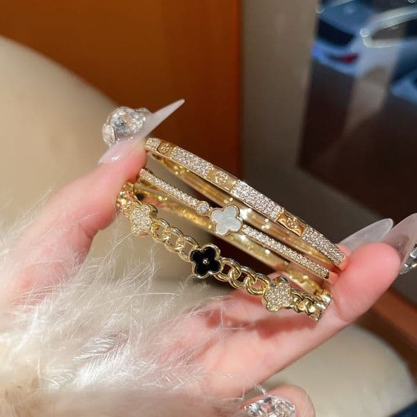 designer bracelet Real gold electroplated zircon wer Korean ins high-end feeg bracelet, niche commuting new handmade accessory for women1