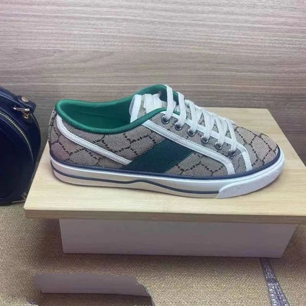 Men Casual Shoes Designer Women Travel Leather Lace-up Sneaker Fashion Lady Running Trainers Letters Woman Shoe Flat Sneakers